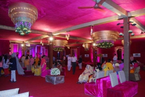 New Punjab Tent & Decorato..