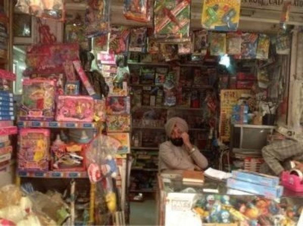 Arora Gift & Toys Shopee